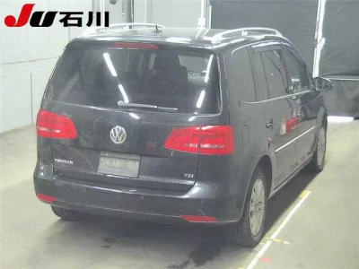 Volkswagen GOLF TOURAN