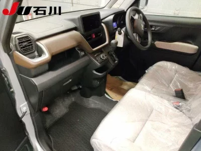 Daihatsu MOVE  с аукциона в Японии