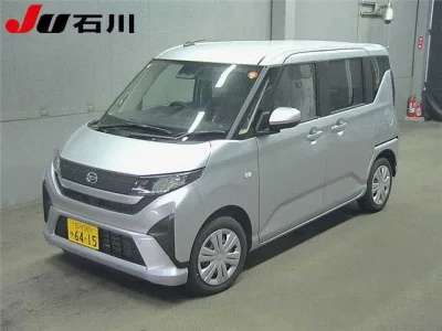 Daihatsu MOVE  с аукциона в Японии