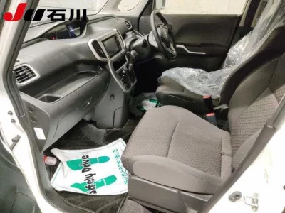 Mitsubishi DELICA D2