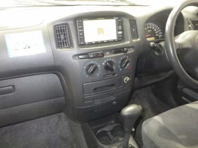 Toyota SUCCEED  с аукциона в Японии