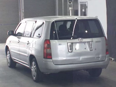 Toyota SUCCEED  с аукциона в Японии