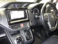 Toyota NOAH лот № 2544 оценка 3  с аукциона в Японии 2