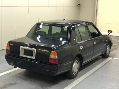 Toyota CROWN COMFORT  с аукциона в Японии