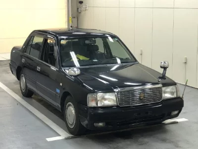 Toyota CROWN COMFORT  с аукциона в Японии