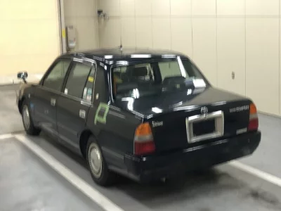 Toyota CROWN COMFORT  с аукциона в Японии