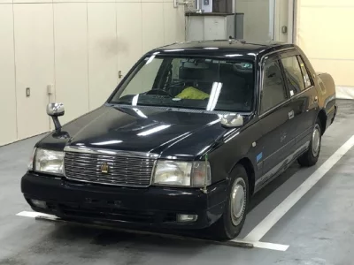 Toyota CROWN COMFORT  с аукциона в Японии
