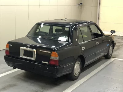 Toyota CROWN COMFORT  с аукциона в Японии