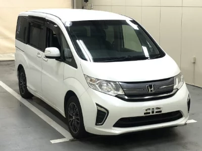 Honda STEP WAGON  с аукциона в Японии
