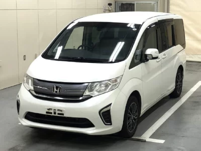Honda STEP WAGON  с аукциона в Японии