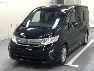 Honda STEP WAGON  с аукциона в Японии