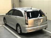 Honda STREAM лот № 1053 оценка 3  с аукциона в Японии 1