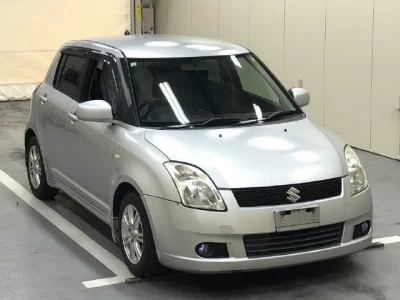 Suzuki SWIFT  с аукциона в Японии