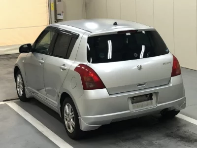 Suzuki SWIFT  с аукциона в Японии