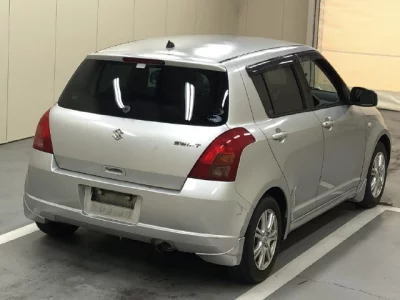 Suzuki SWIFT  с аукциона в Японии