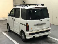 Daihatsu Atrai Wagon лот № 1065 оценка 4  с аукциона в Японии 1