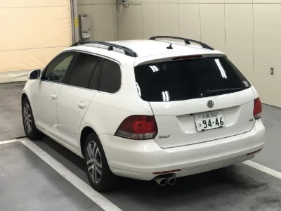 Volkswagen GOLF VARIANT