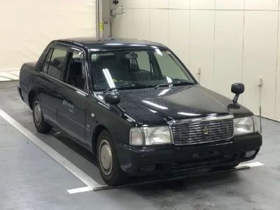 Toyota CROWN COMFORT  с аукциона в Японии