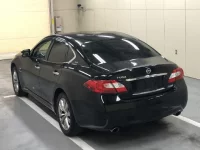 Nissan FUGA лот № 6068 оценка 3.5  с аукциона в Японии 1