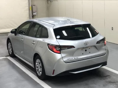 Toyota COROLLA TOURING  с аукциона в Японии