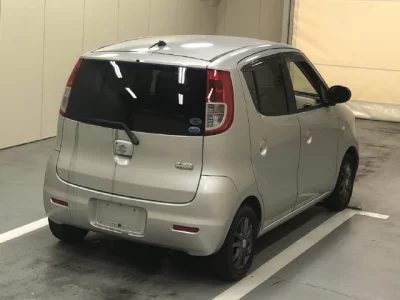 Suzuki MRWAGON