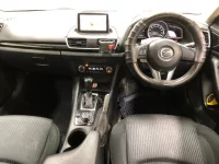 Mazda AXELA лот № 2310 оценка 3.5  с аукциона в Японии 4