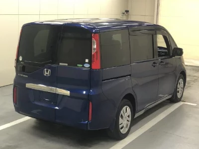 Honda STEP WAGON  с аукциона в Японии