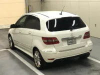 Mercedes-Benz B CLASS лот № 1219 оценка 3.5  с аукциона в Японии 1
