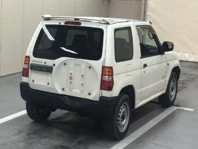 Mitsubishi PAJERO MINI