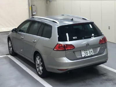 Volkswagen GOLF VARIANT