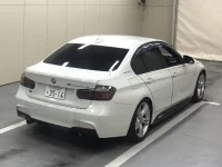 BMW 3-Series лот № 6174 оценка 3.5  с аукциона в Японии 3