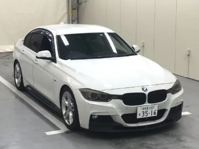 BMW 3-Series  с аукциона в Японии