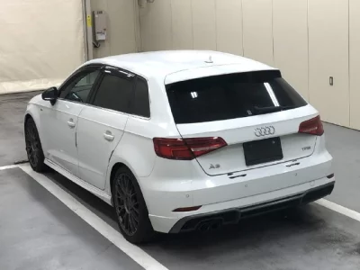 Audi A3  с аукциона в Японии