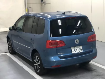 Volkswagen GOLF TOURAN