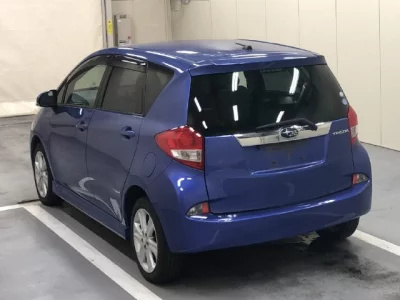 Subaru TREZIA
