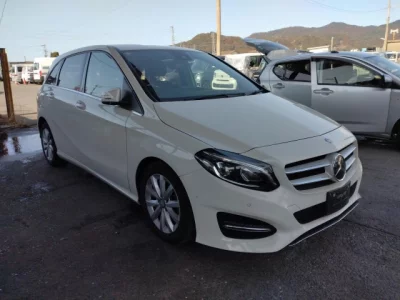 Mercedes-Benz B CLASS