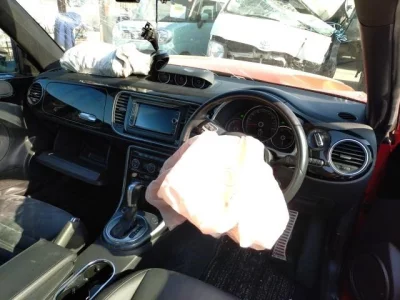 Volkswagen THE BEETLE