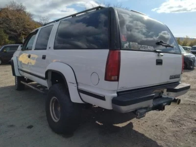 GM CHEVROLET SUBURBAN