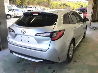 Toyota COROLLA TOURING  с аукциона в Японии