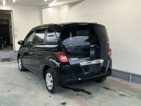 Honda FREED лот № 5003 оценка R  с аукциона в Японии 1