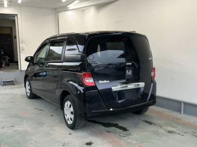 Honda FREED  с аукциона в Японии