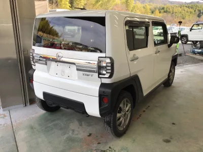 Daihatsu TAFT