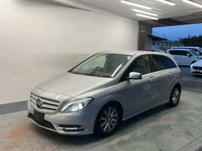 Mercedes-Benz B CLASS