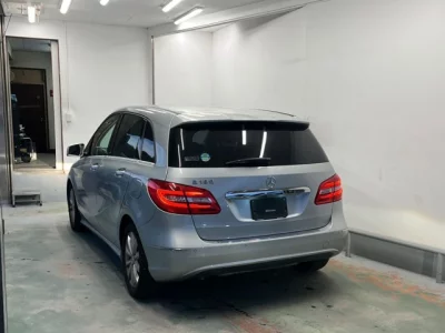 Mercedes-Benz B CLASS