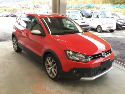 Volkswagen CROSS POLO