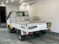 Mazda BONGO лот № 7570 оценка 3.5  с аукциона в Японии 1