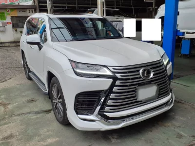 Lexus LX