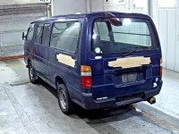 Toyota HIACE VAN лот № 7017 оценка R  с аукциона в Японии 1
