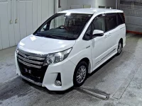 Toyota NOAH лот № 5635 оценка 3.5  с аукциона в Японии 3