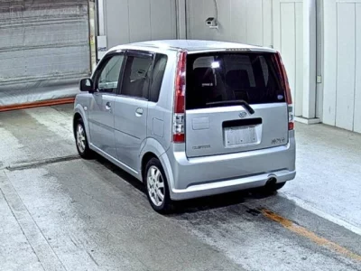 Daihatsu MOVE  с аукциона в Японии